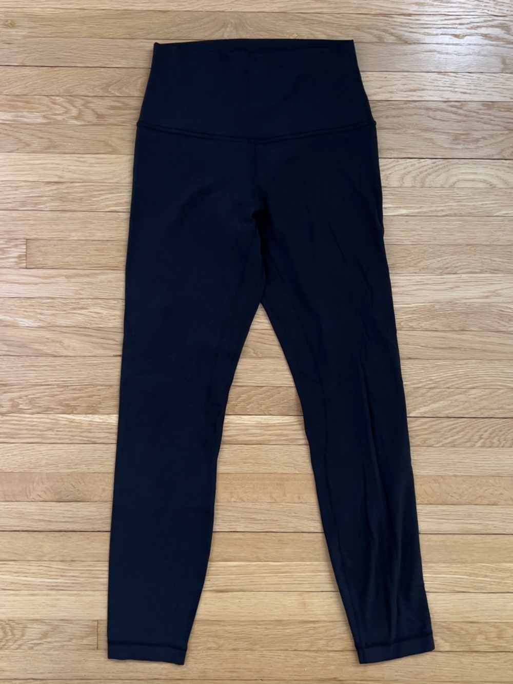 Womens Lululemon Leggings, Sz 4, Black, 24” Inseam, Athleisure, Yoga, Running